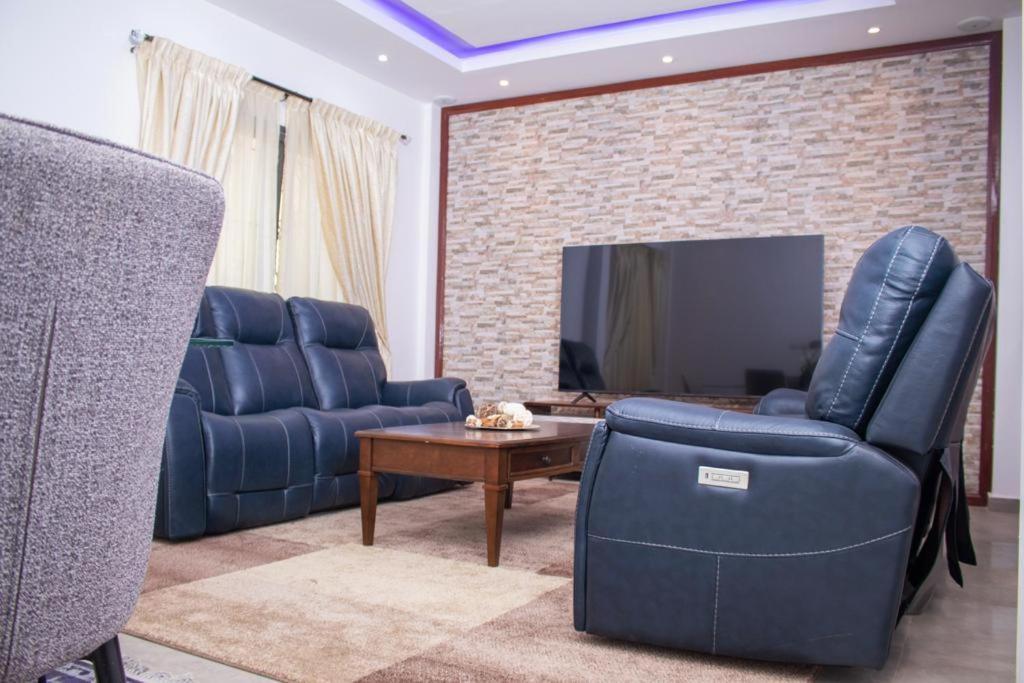 Luxury Suites Chester One Dakar Luaran gambar