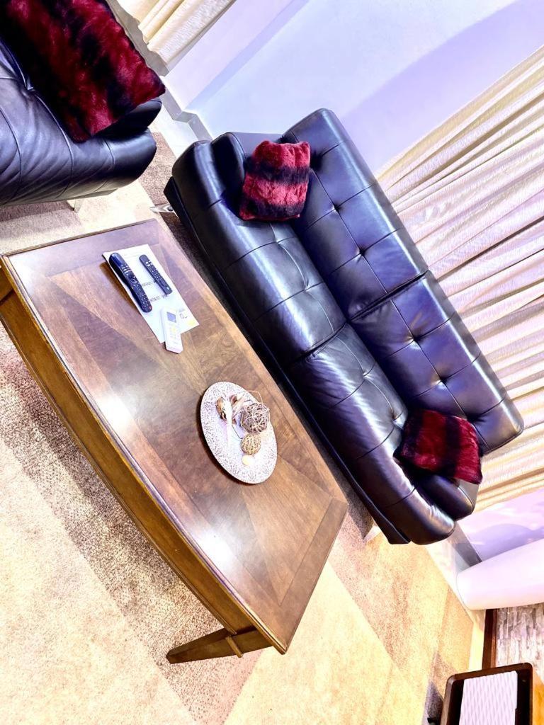 Luxury Suites Chester One Dakar Luaran gambar